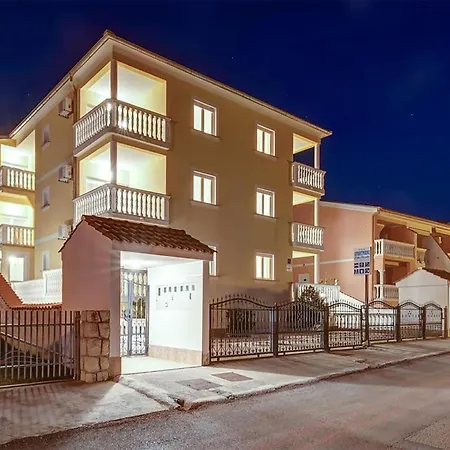 Apartment Lovely In With Wifi *